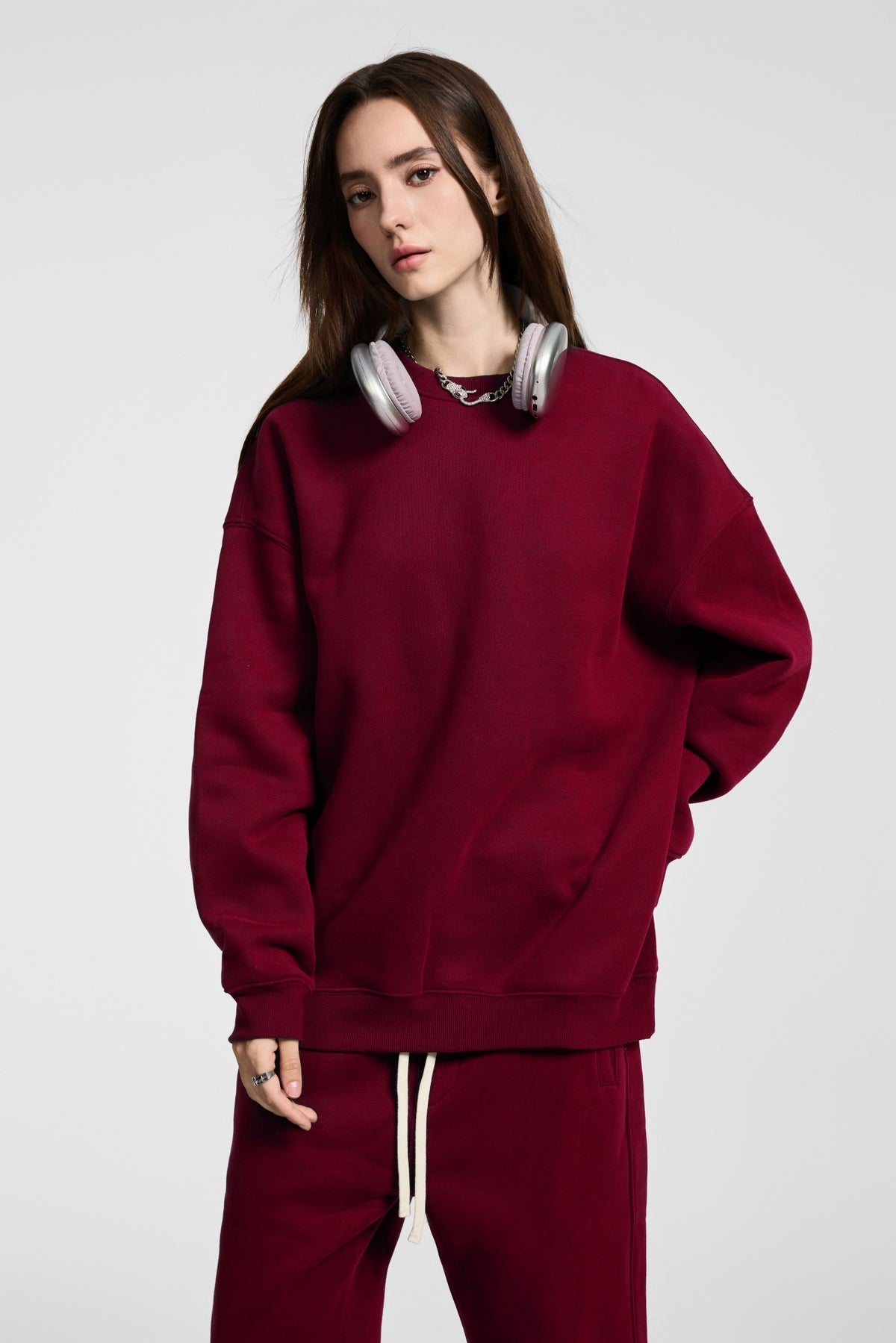 Wholesale Plain Design logo Men's Oversized Unisex Sweatshirt the Pullover Sweater with Added Fleece Has Samples Available.