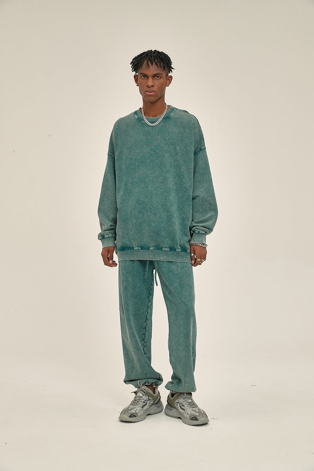 Wholesale Heavyweight Cotton Vintage High Quality Fashion Unisex O-neck Custom logo Drop Shoulder Black Hoodies & Sweatshirts