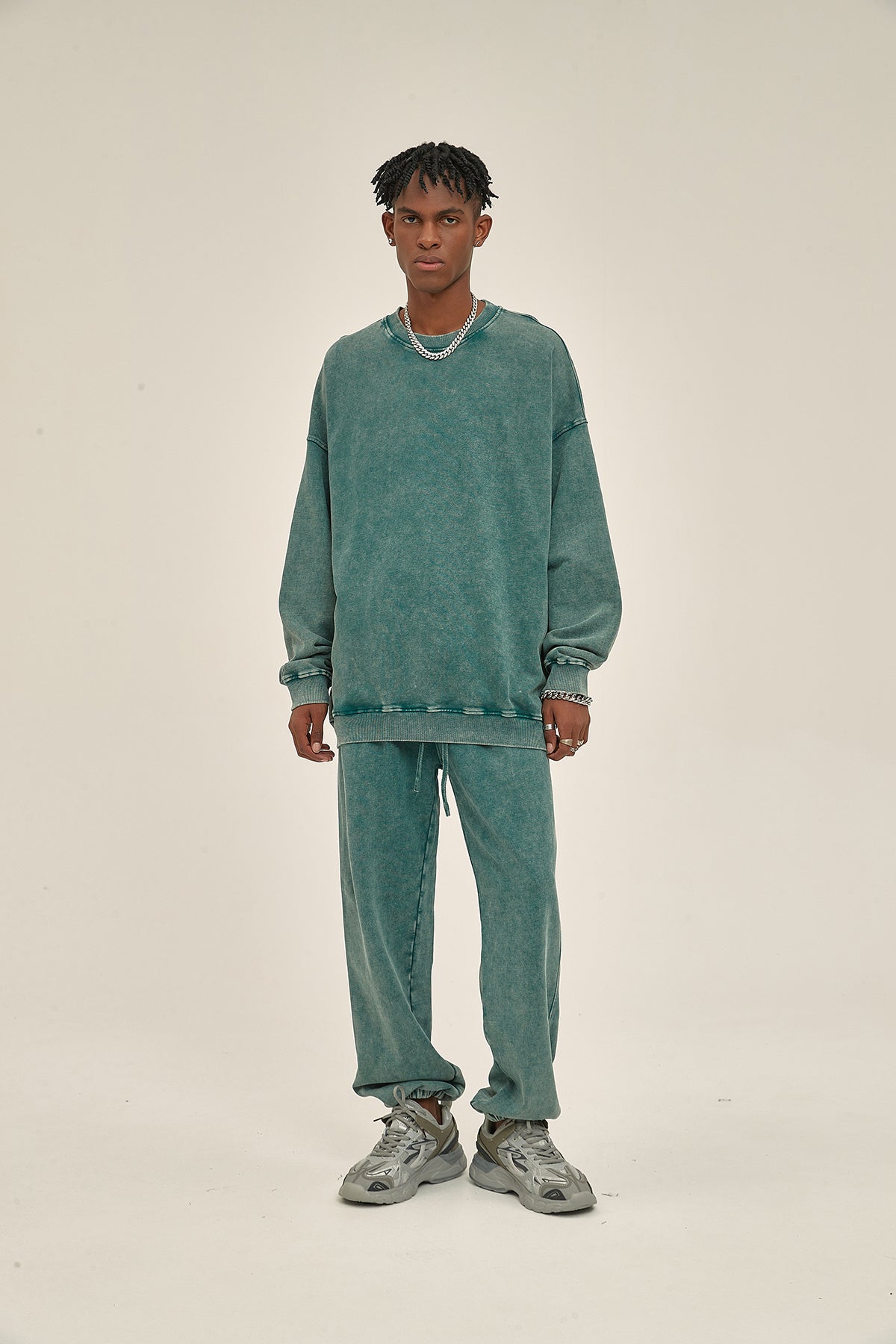 Wholesale Heavyweight Cotton Vintage High Quality Fashion Unisex O-neck Custom logo Drop Shoulder Black Hoodies & Sweatshirts