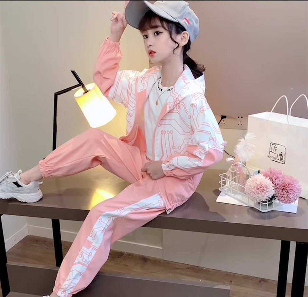 Spring and Autumn Collection Girls' Spring and Autumn Set Leisure and Sports Two Piece Set Suit From a Trendy Brand Suit