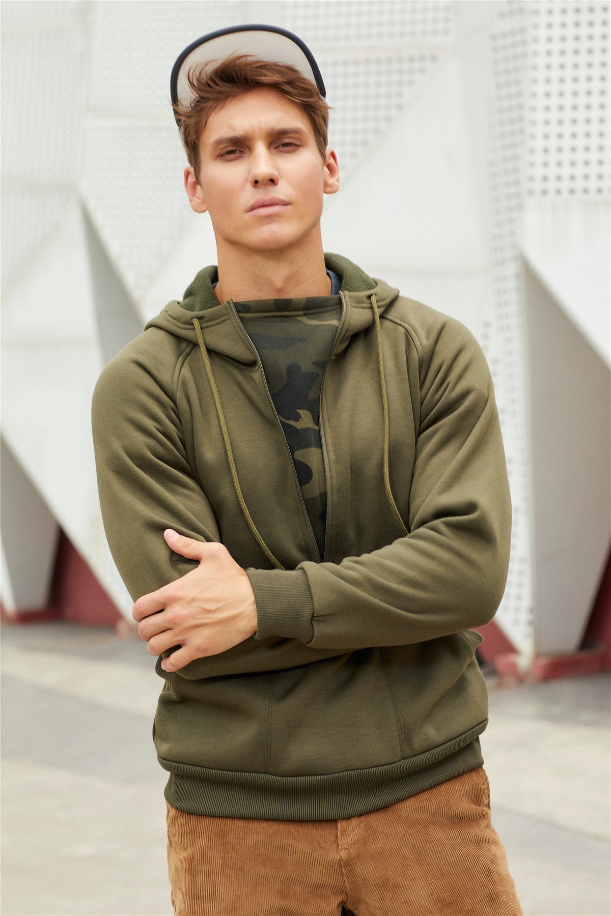 Fashion3 Color 100% Polyester Fleece V Neck Zippered Camouflage Hooded Sweater Can Design Patterns for You for Free Hoodies