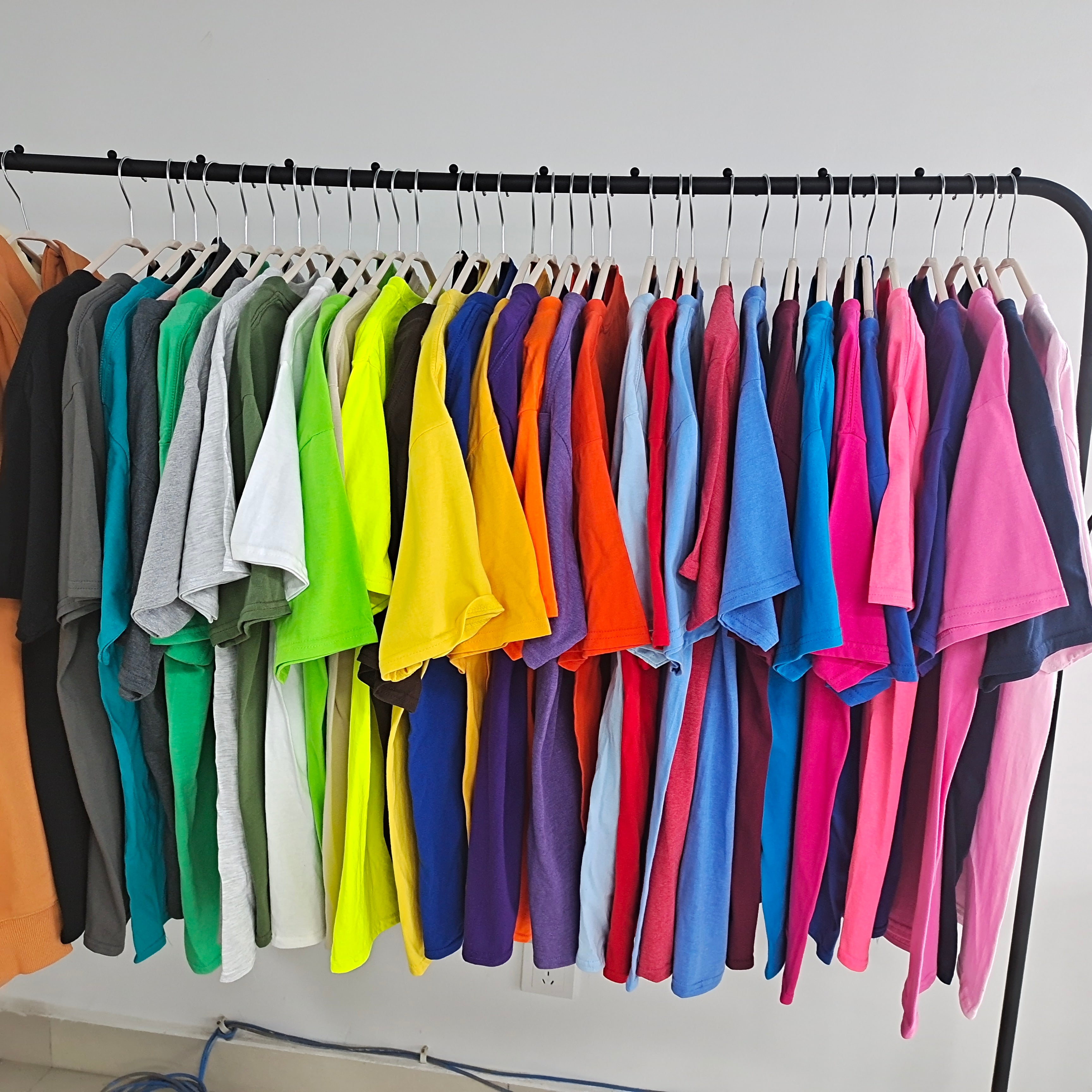 Men's T-shirts 100% Cotton Blank Straight-cut Seamless Streetwear Multicolored Custom High Quality Pure Color Fashion Tshirt